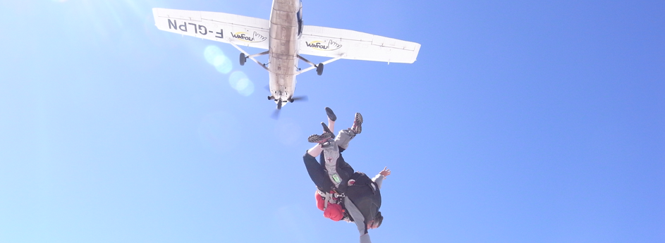 Saut en parachute